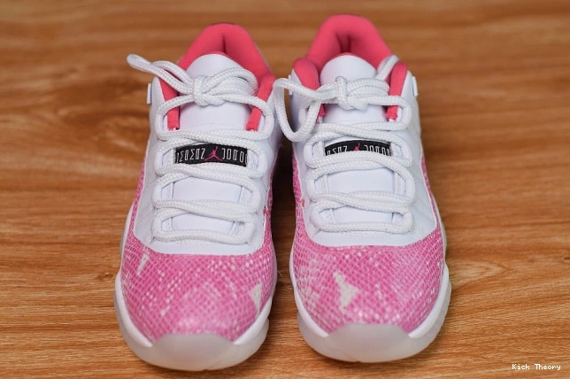 Kick Theory Air Low 11 AH7860-106 Jordan Pink WMNS Snakeskin 0702